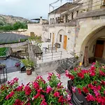 Design Cave Hotel