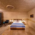 Design Cave Hotel 4*