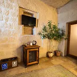 Hotel Design Cave