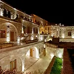 Design Cave Hotel
