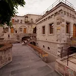 Design Cave Hotel