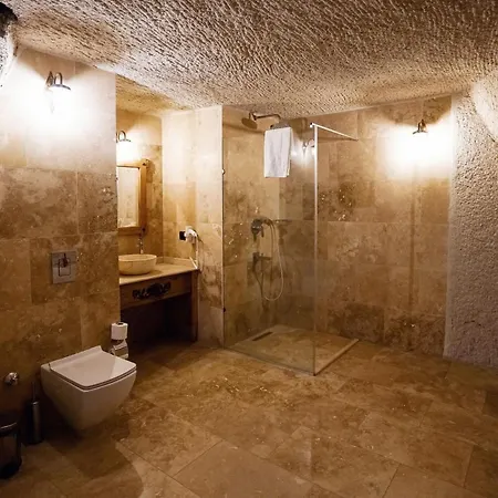 Hotel Design Cave 2*