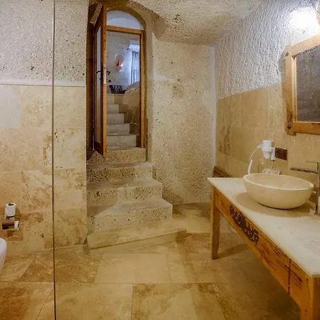 Hotel Design Cave 2*