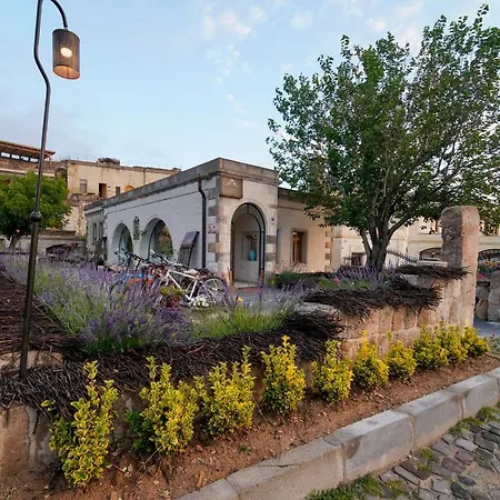 Design Cave 2* ギョレメ