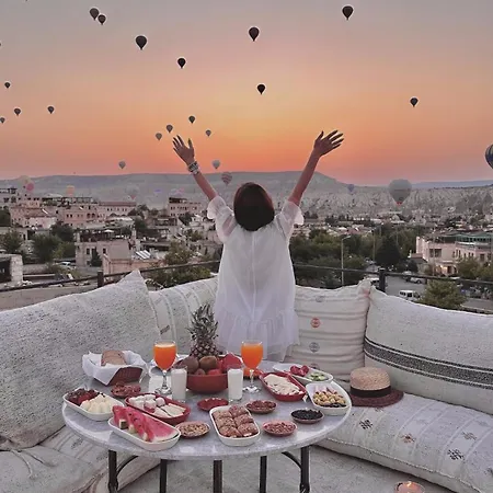 Design Cave 2* ギョレメ