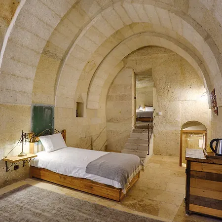Design Cave فندق غوريمِيه