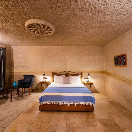 Design Cave מלון 4*