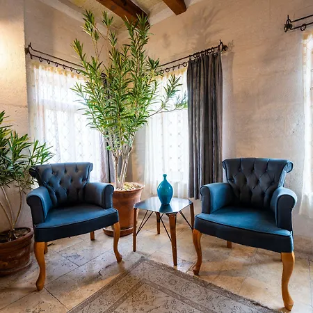 Hotel Design Cave