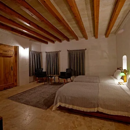 Hotel Design Cave 2*