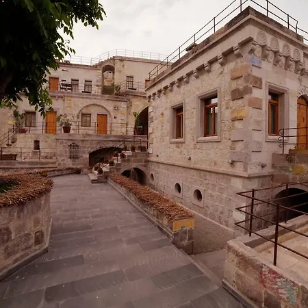 Design Cave ホテル