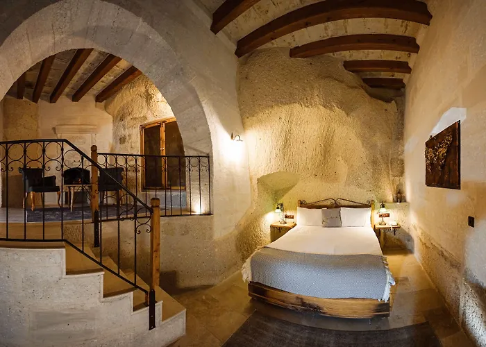 Design Cave Hotel 2*