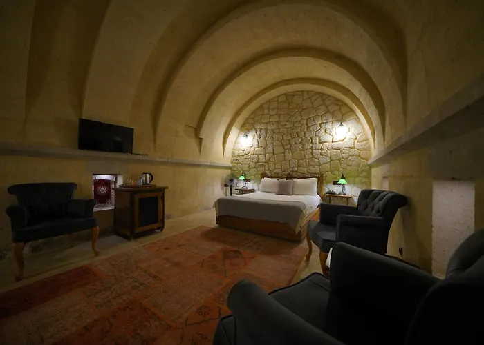 Design Cave Hotel 2*