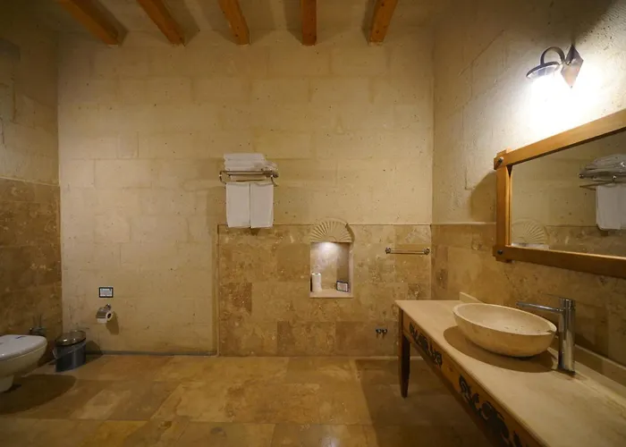 Design Cave Hotel 2*