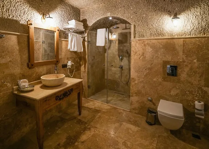 Design Cave Hotel 2*